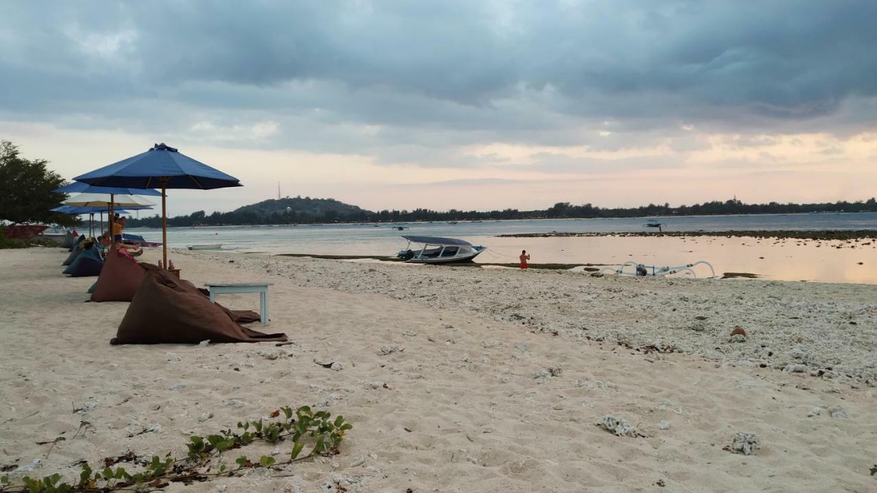 Sunset Beach Bungalow Gili Meno Buitenkant foto