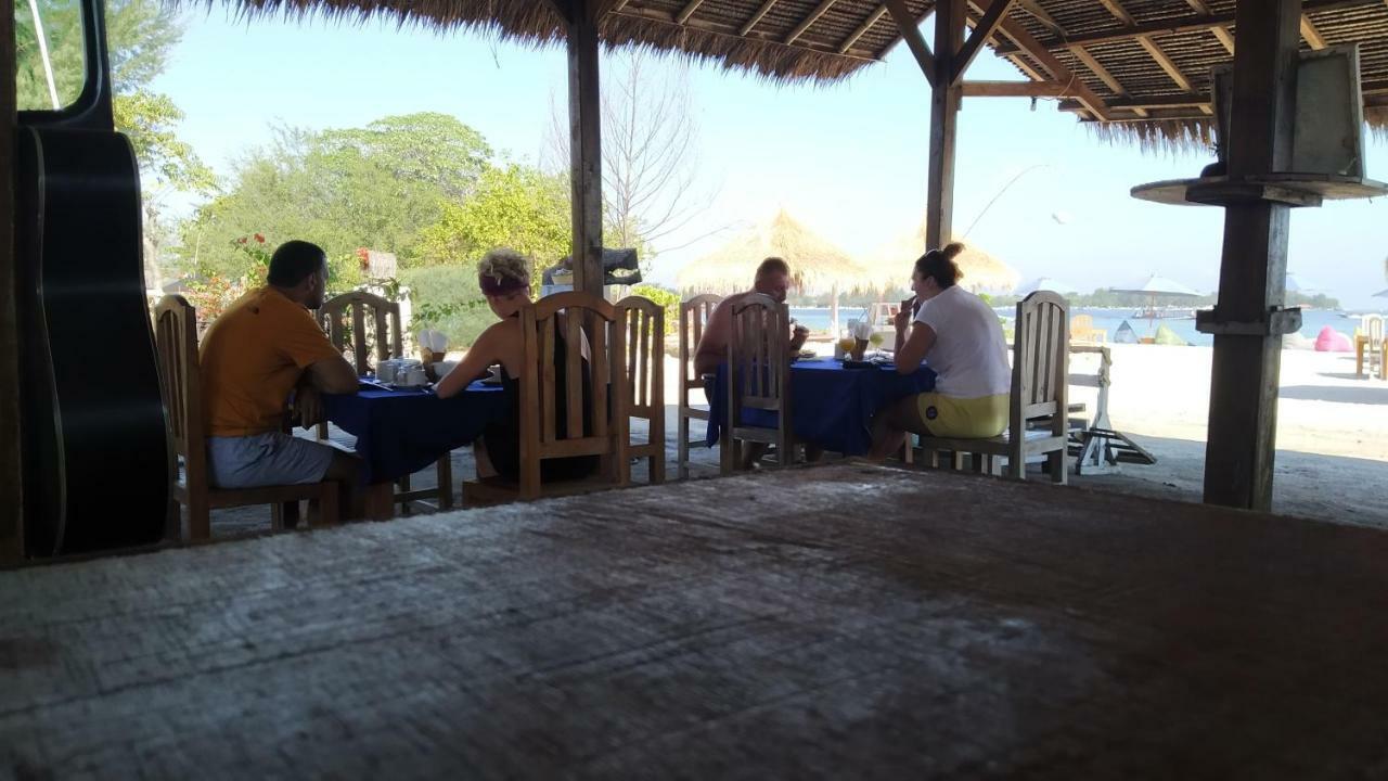 Sunset Beach Bungalow Gili Meno Buitenkant foto