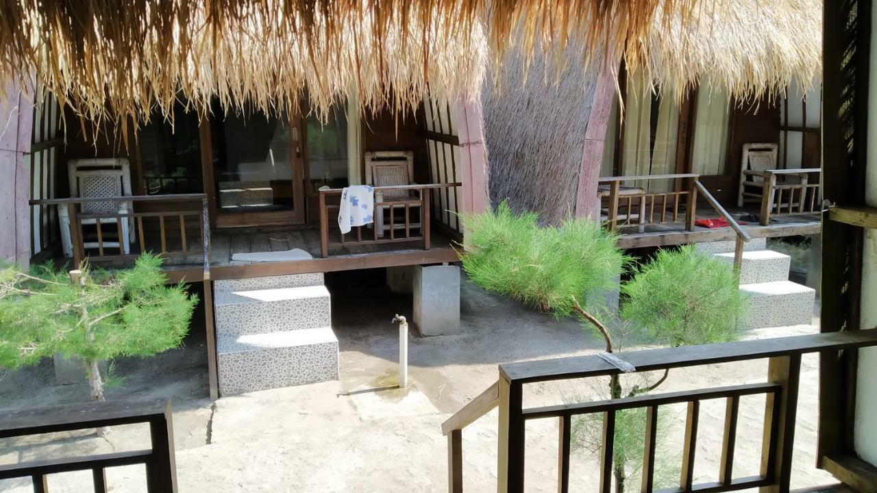 Sunset Beach Bungalow Gili Meno Buitenkant foto
