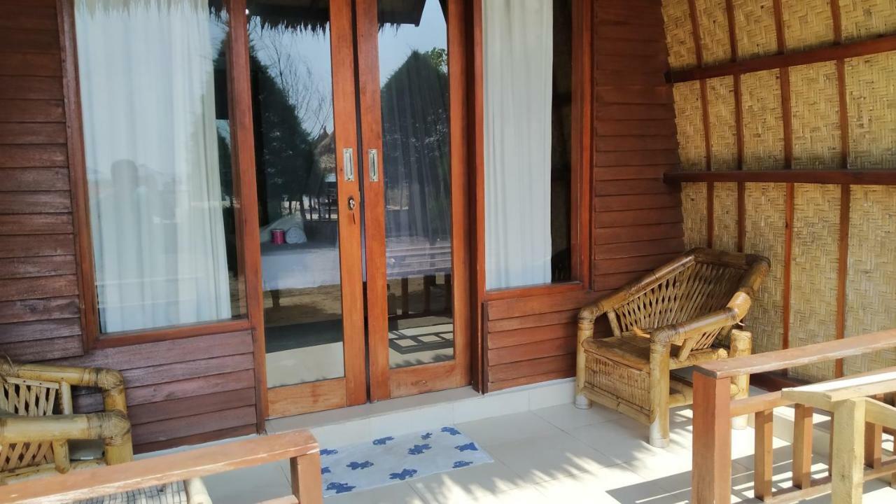 Sunset Beach Bungalow Gili Meno Buitenkant foto